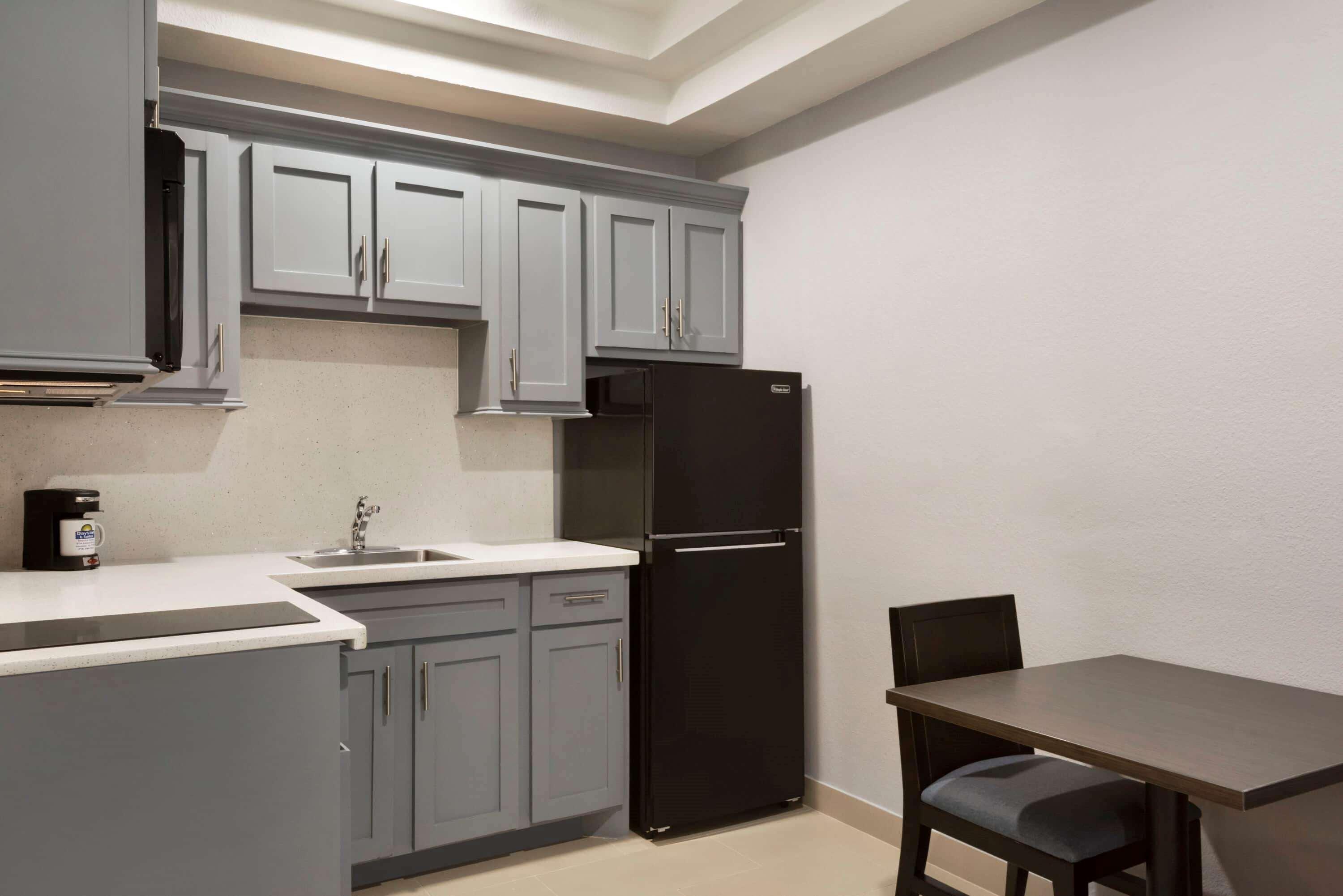 Days Inn & Suites By Wyndham Houston Hobby Airport Exteriör bild