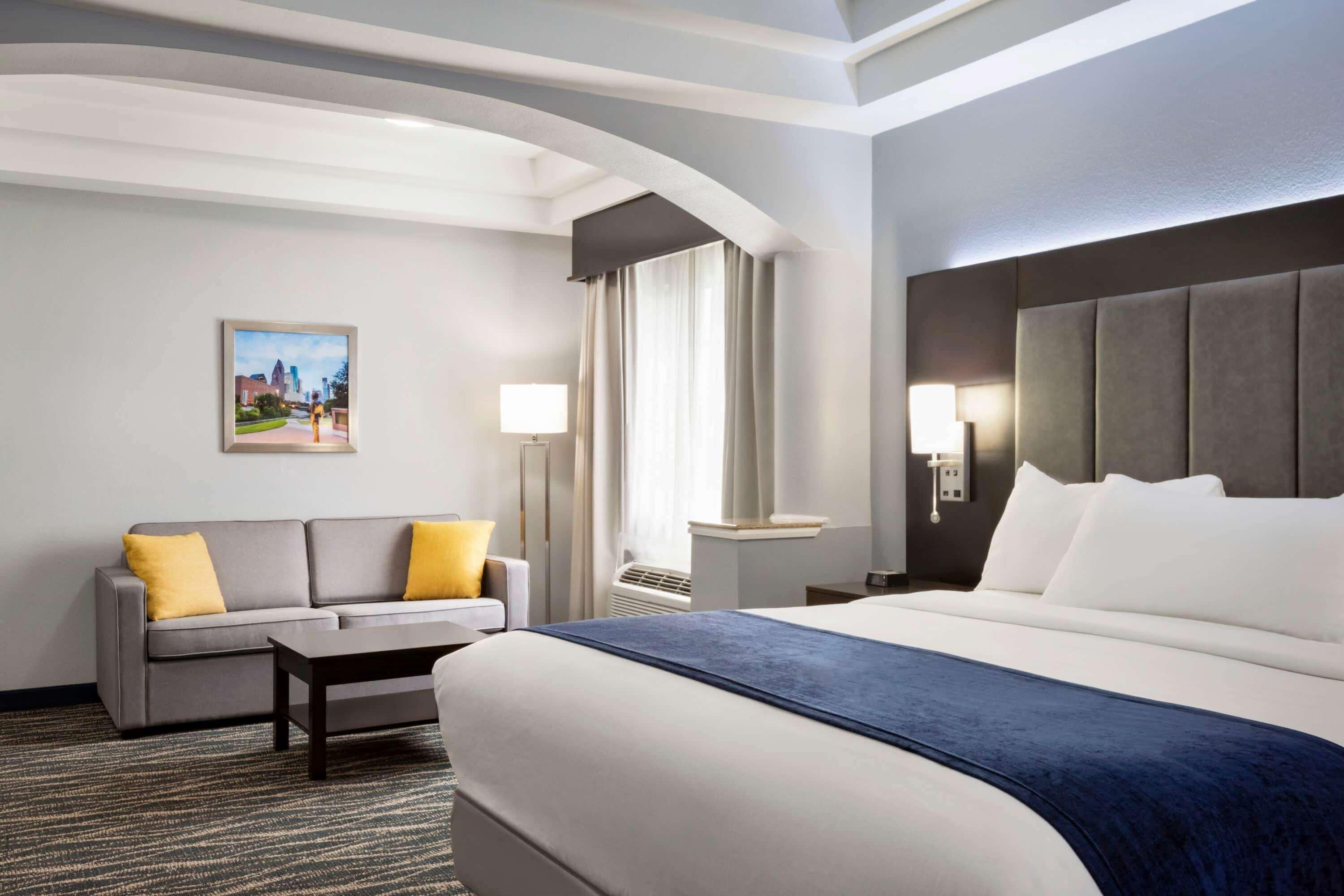 Days Inn & Suites By Wyndham Houston Hobby Airport Exteriör bild
